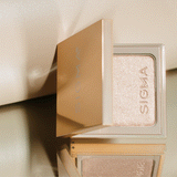 GOLDEN HOUR HIGHLIGHTER