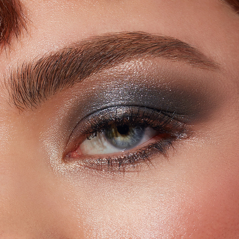 BLUEBERRY PARFAIT EYESHADOW QUAD MACRO EYE LOOK