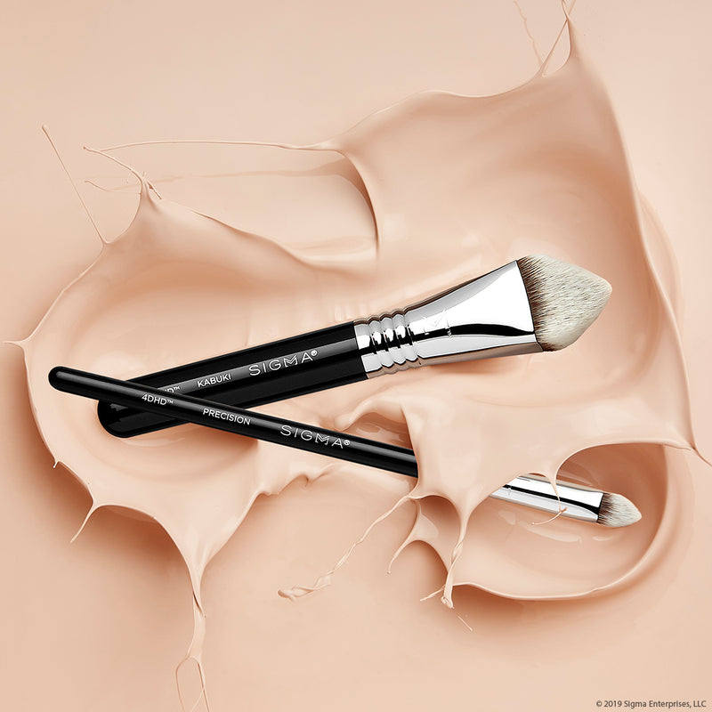 4DHD™ KABUKI BRUSH WITH 4DHD™ PRECISION BRUSH