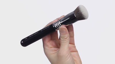 F82 ROUND KABUKI™ BRUSH DEMO VIDEO