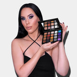 AN KNOOK PRO EYESHADOW PALETTE