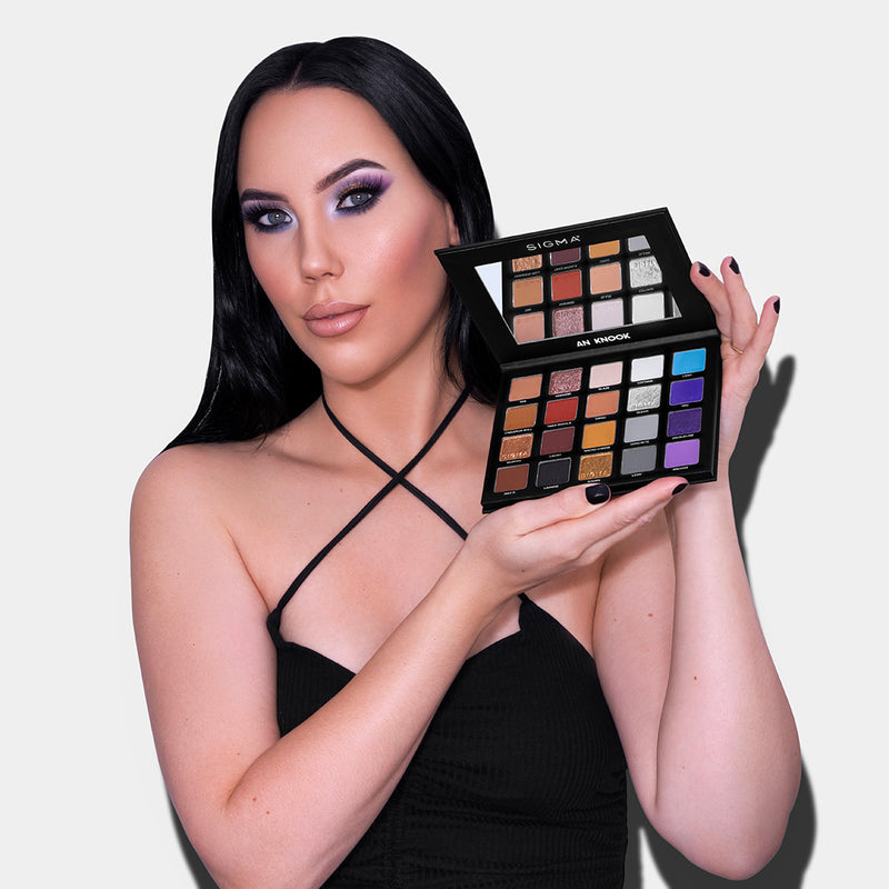 AN KNOOK PRO EYESHADOW PALETTE