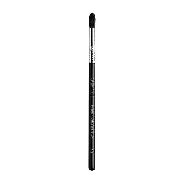 E49 MEDIUM TAPERED BLENDING BRUSH