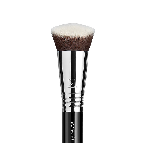 F89 BAKE KABUKI™ BRUSH