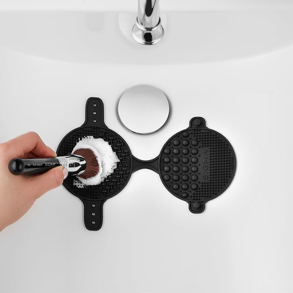 TRAVEL BRUSH CLEANSER WITH PALMAT