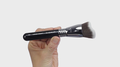 F83 CURVED KABUKI™ BRUSH DEMO VIDEO